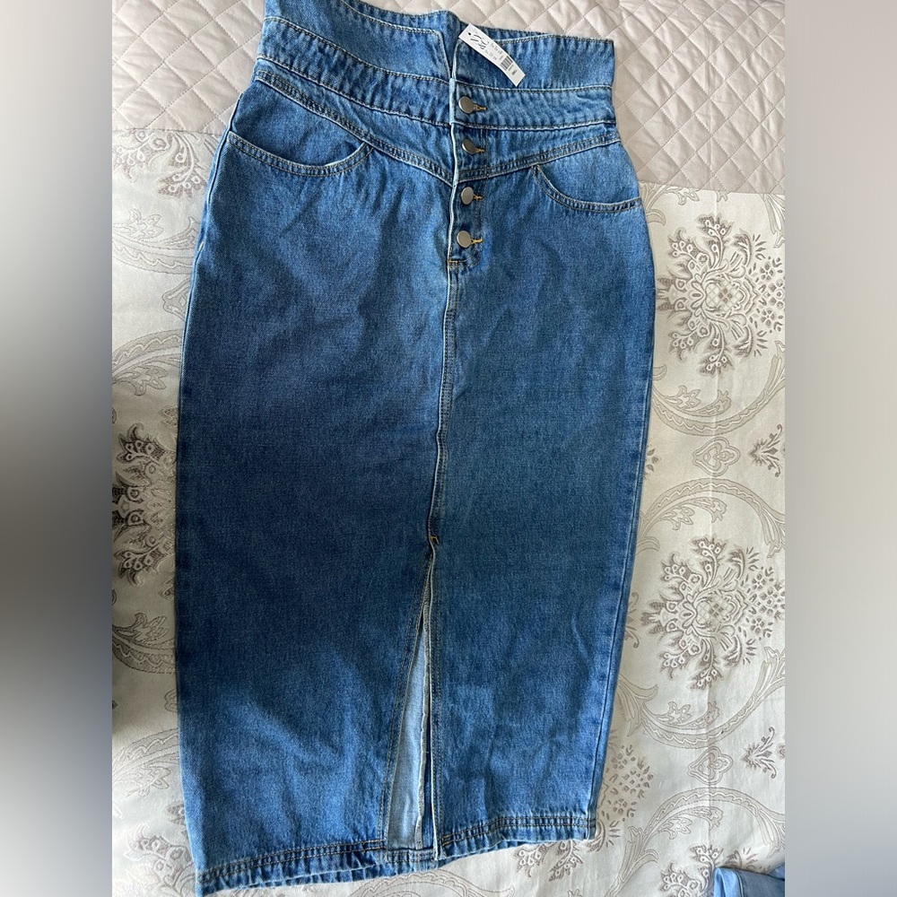 New York and company skirt